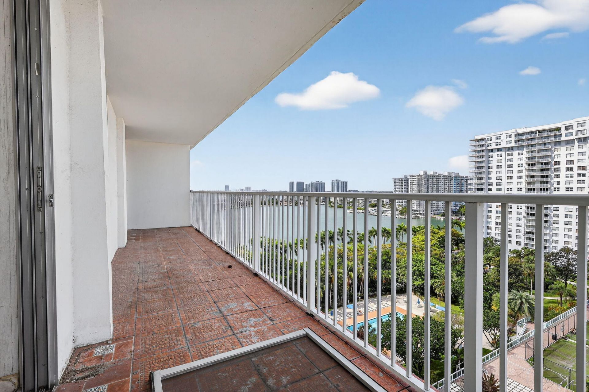 2851 NE 183rd Street, Unit 1204e, Aventura, FL 33160 Photo