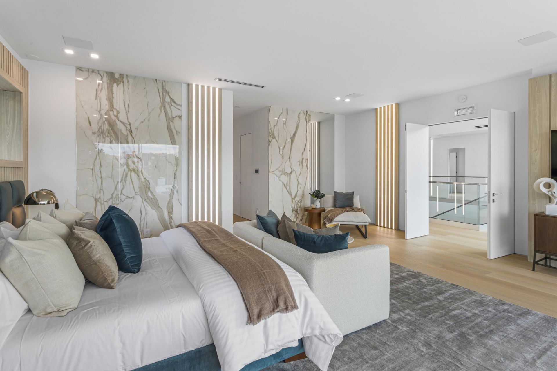 91 Fiesta Way, Fort Lauderdale, FL 33301 Photo