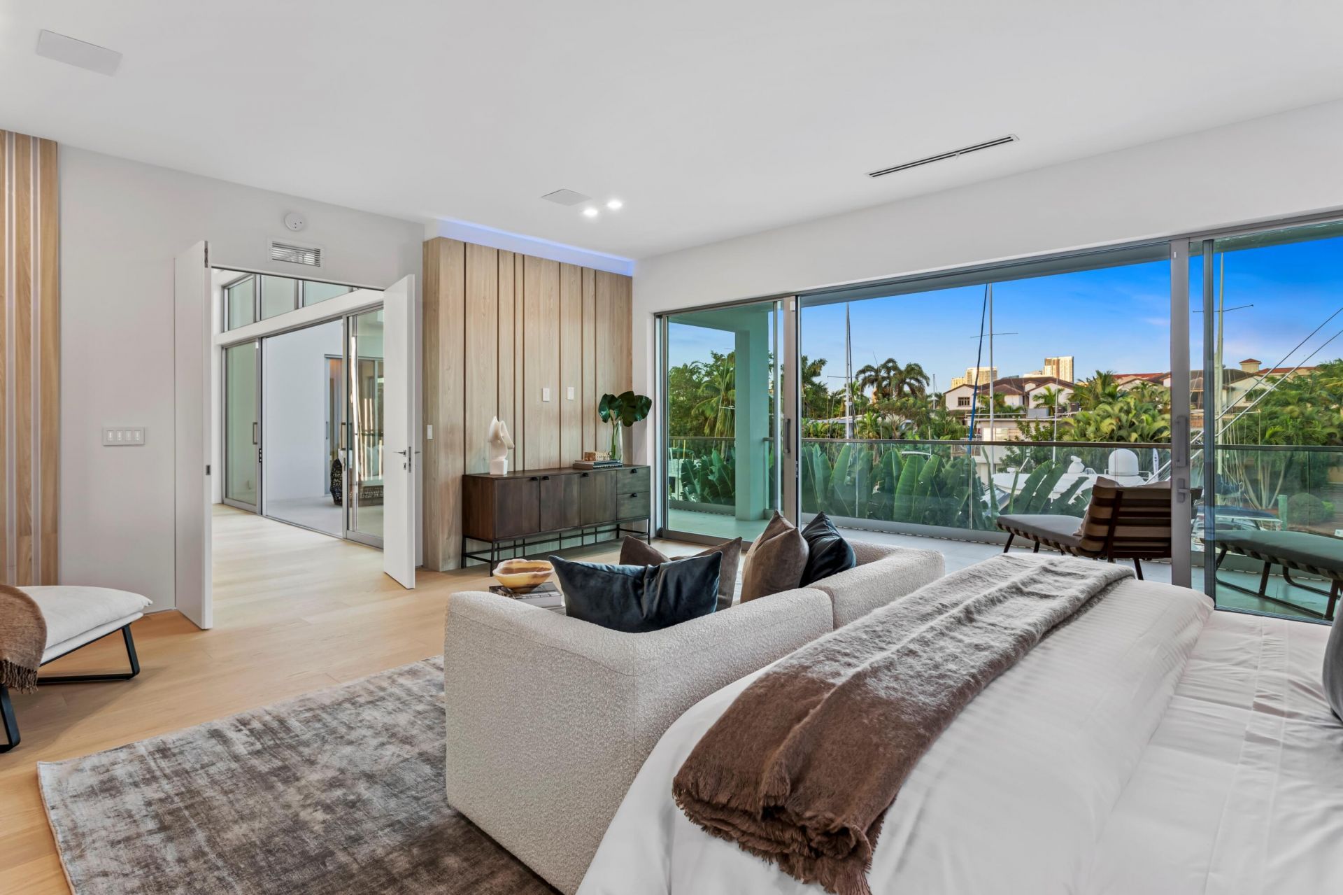 91 Fiesta Way, Fort Lauderdale, FL 33301 Photo