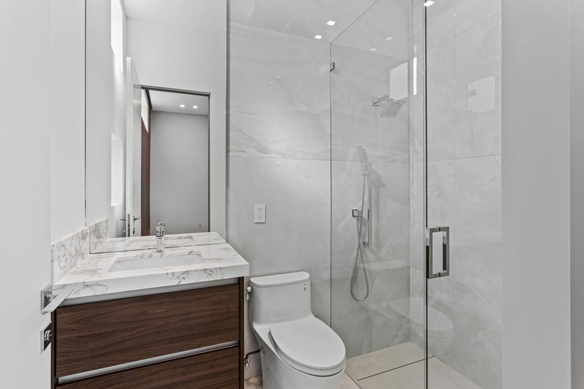 91 Fiesta Way, Fort Lauderdale, FL 33301 Photo