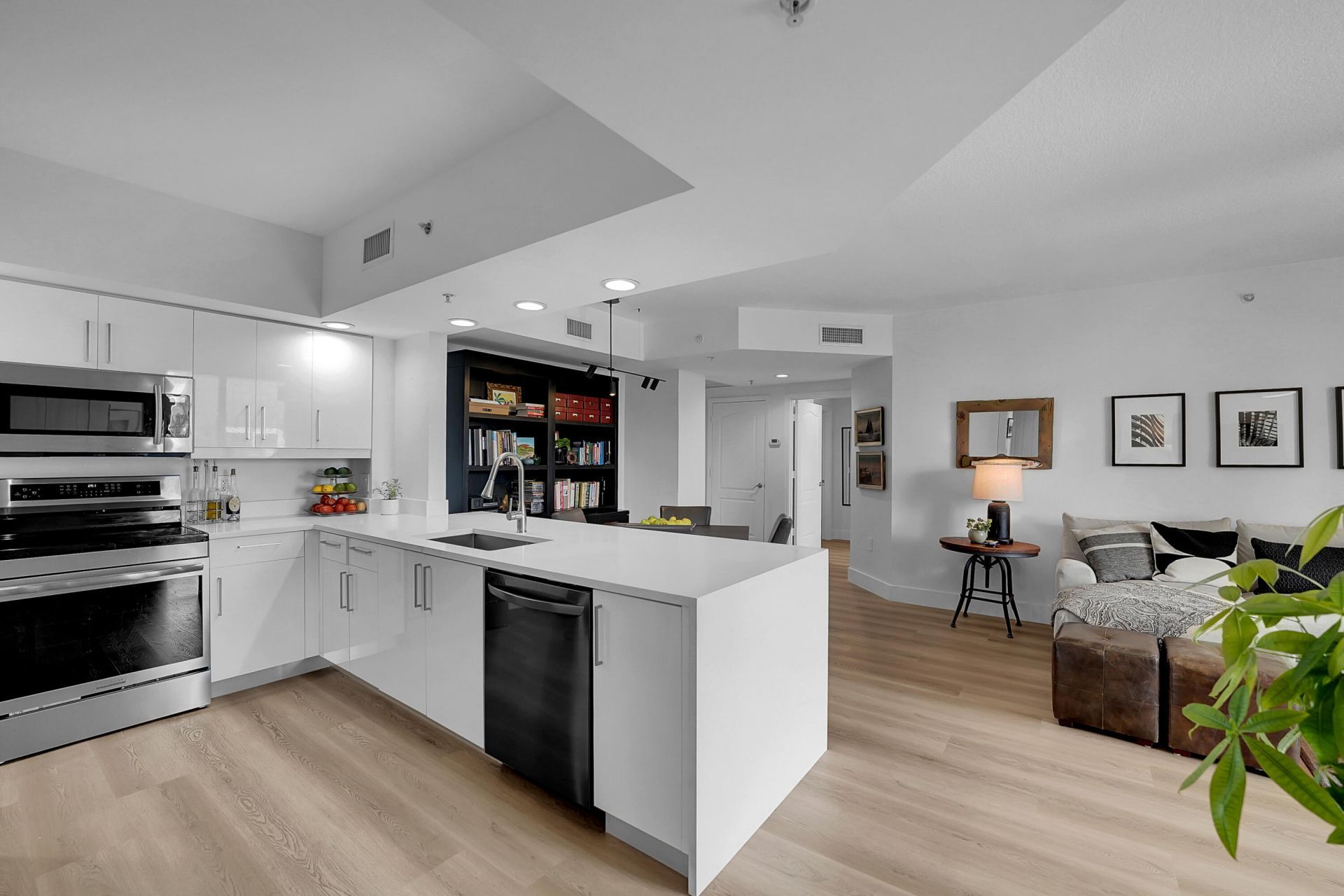 100 N Federal Highway, Unit 719, Fort Lauderdale, FL 33301 Photo