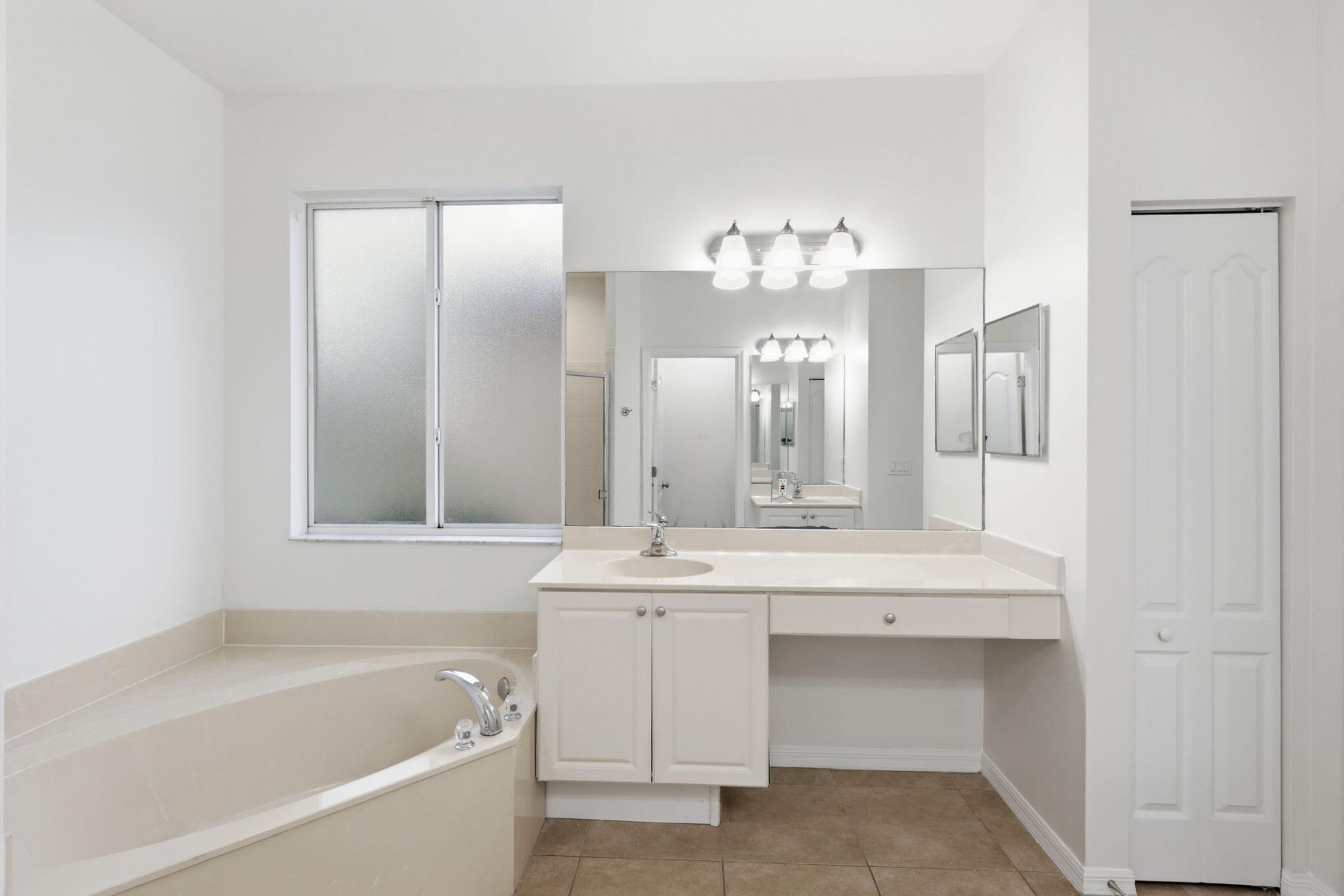 9573 SW Flowermound Circle, Port Saint Lucie, FL 34987 Photo