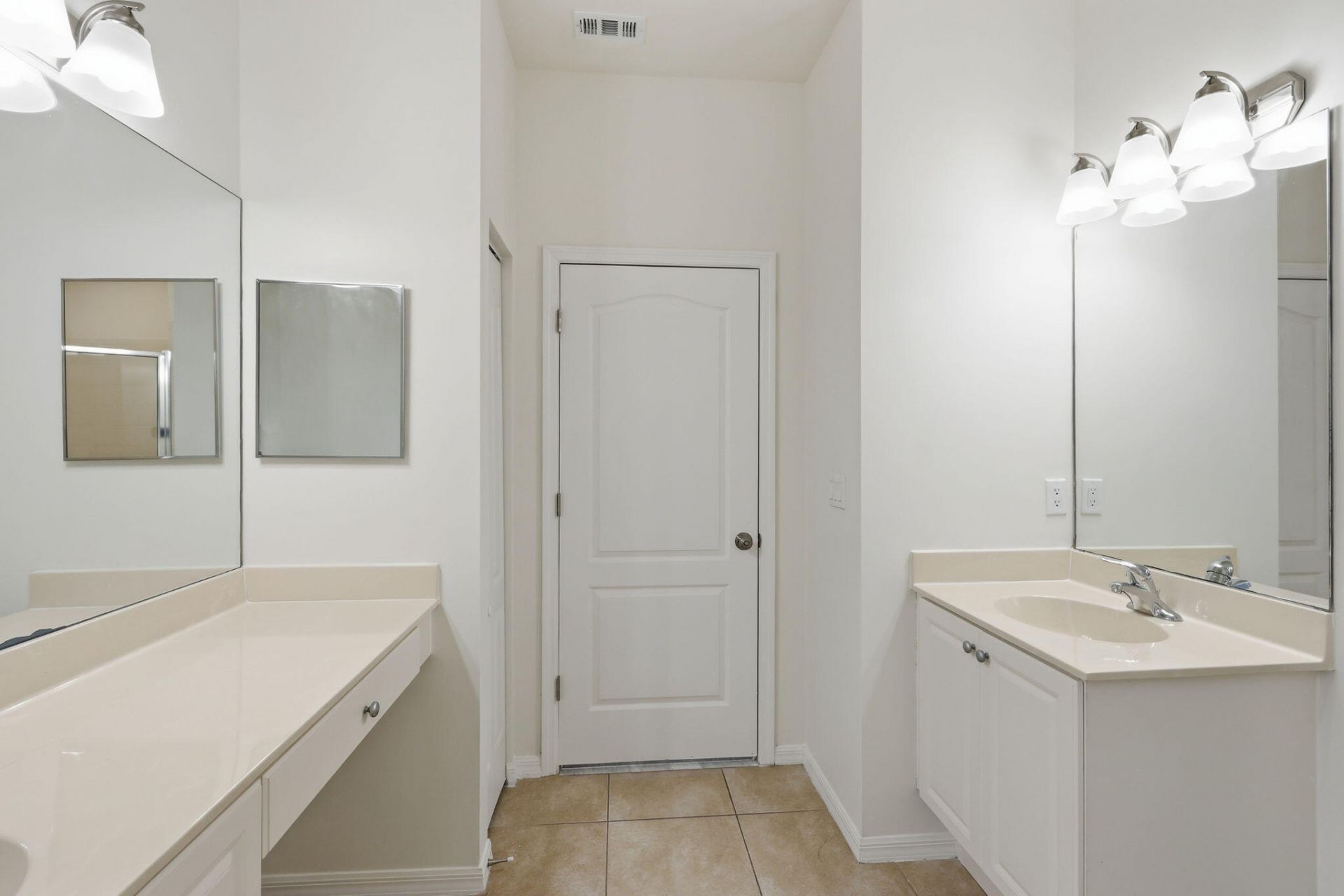 9573 SW Flowermound Circle, Port Saint Lucie, FL 34987 Photo