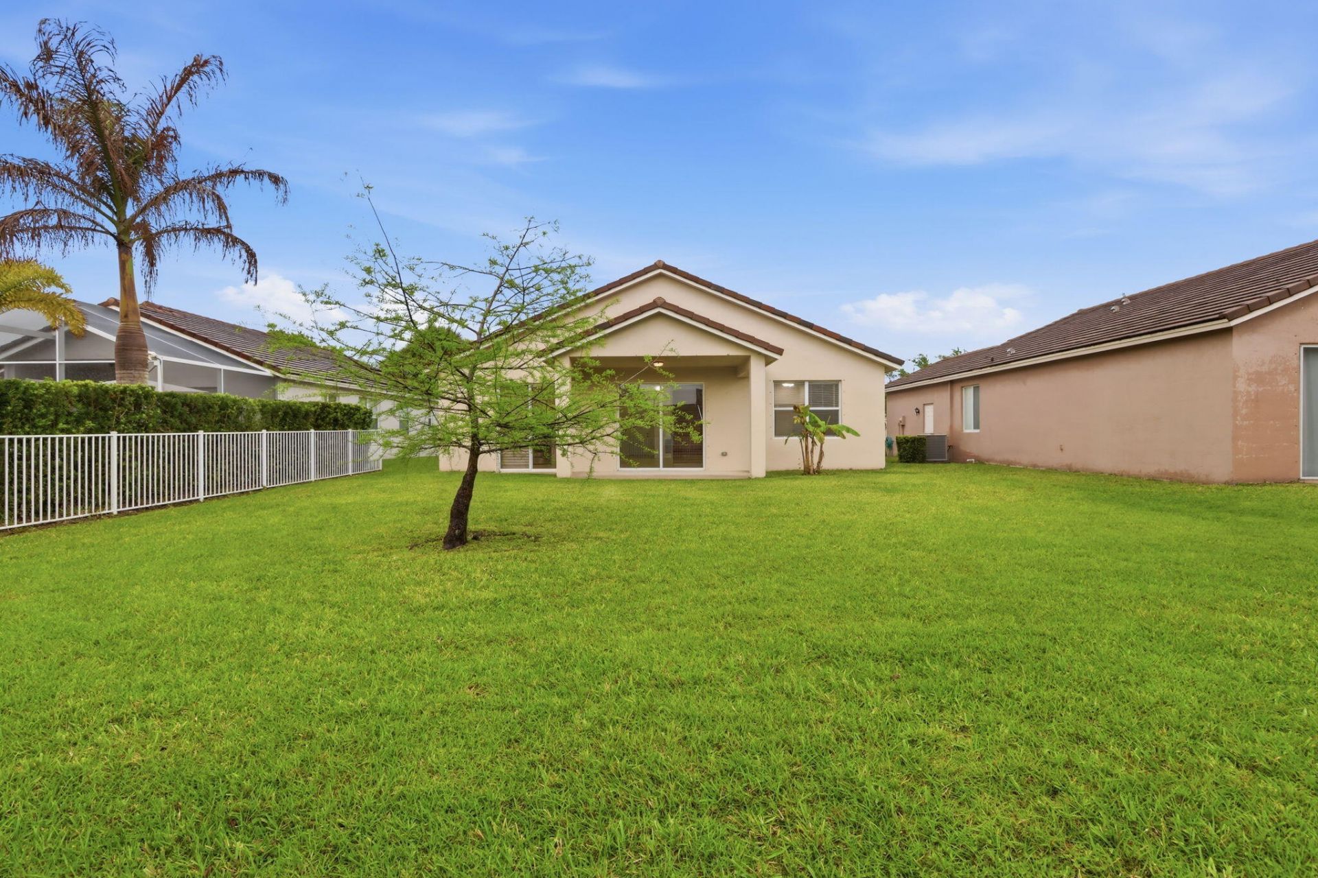 9573 SW Flowermound Circle, Port Saint Lucie, FL 34987 Photo