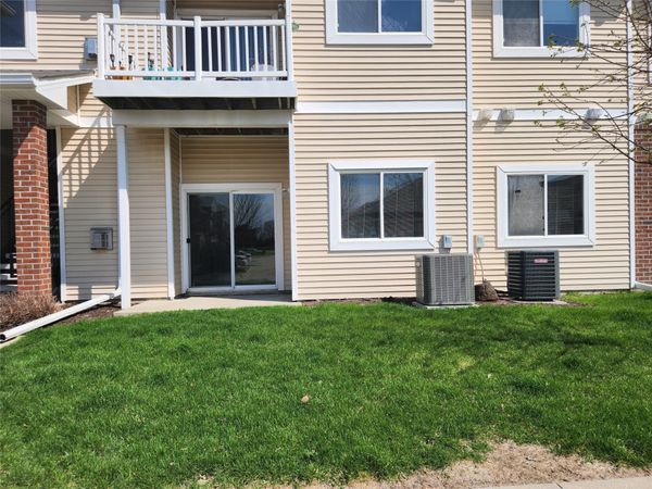 1740 SE L.a. Grant Parkway, Unit 23, Waukee, IA 50263