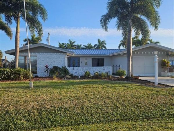 234 SE 44th ST, CAPE CORAL, FL 33904
