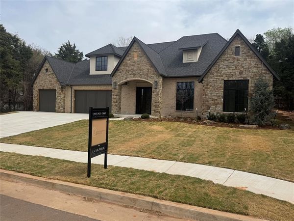 3208 Hidden Creek Drive, Edmond, OK 73034