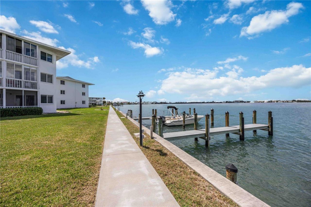 769 John Ringling Boulevard , Unit 2, Sarasota, FL 34236 Photo