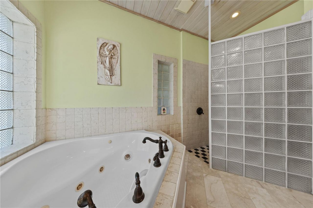 1621 Barr, Oviedo, FL 32765 Photo