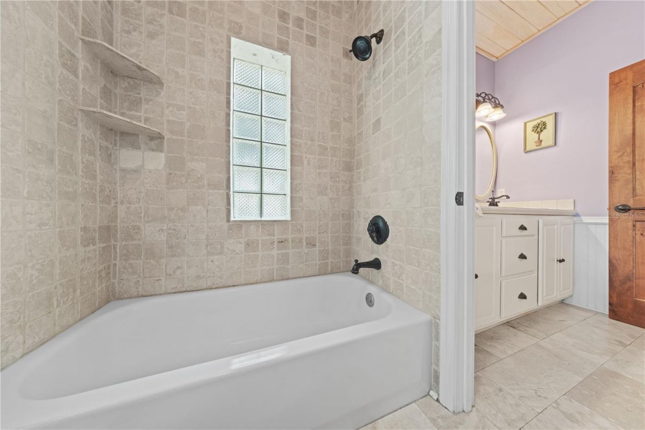 1621 Barr, Oviedo, FL 32765 Photo