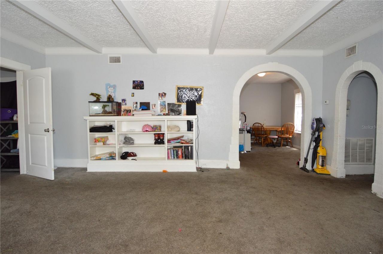 811 18th Avenue S, Saint Petersburg, FL 33705 Photo