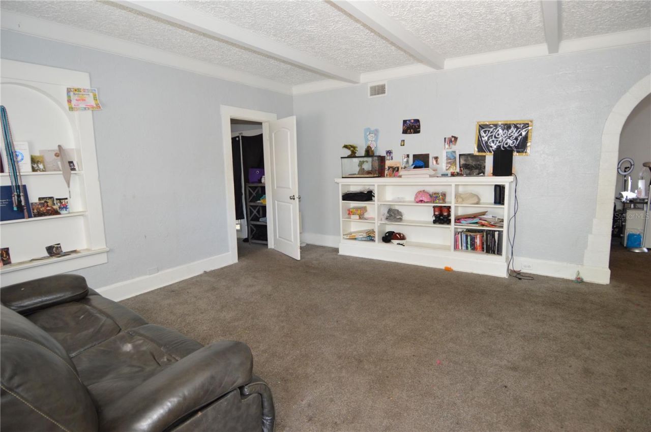 811 18th Avenue S, Saint Petersburg, FL 33705 Photo