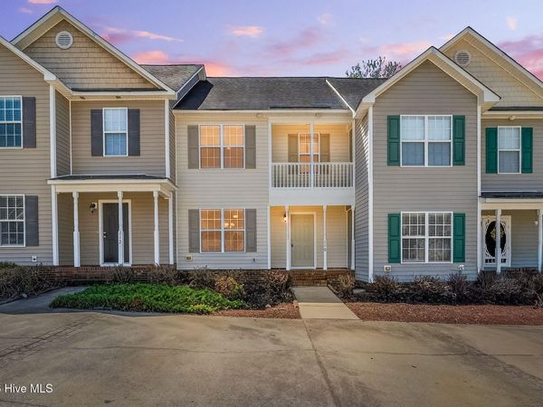 110 Gatwick Court, Clayton, NC 27520