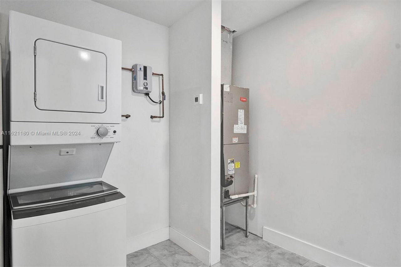 418 NW 47th St, Miami, FL 33127 Photo