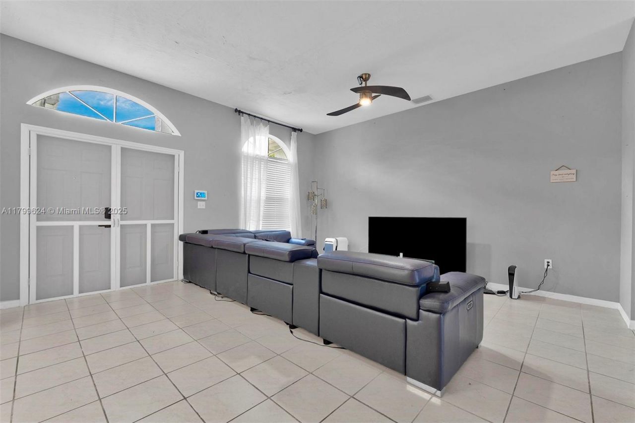 2625 SE 5th Ct, Homestead, FL 33033 Photo