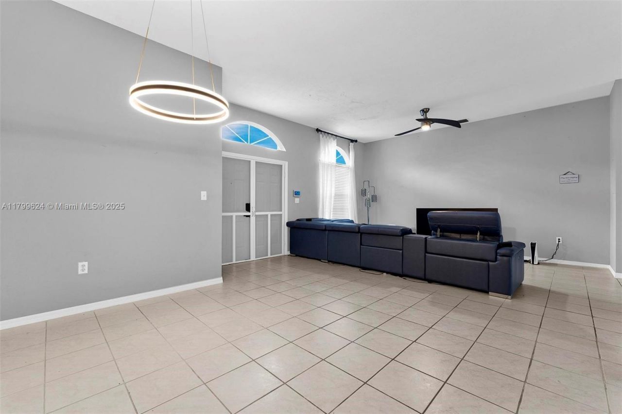 2625 SE 5th Ct, Homestead, FL 33033 Photo