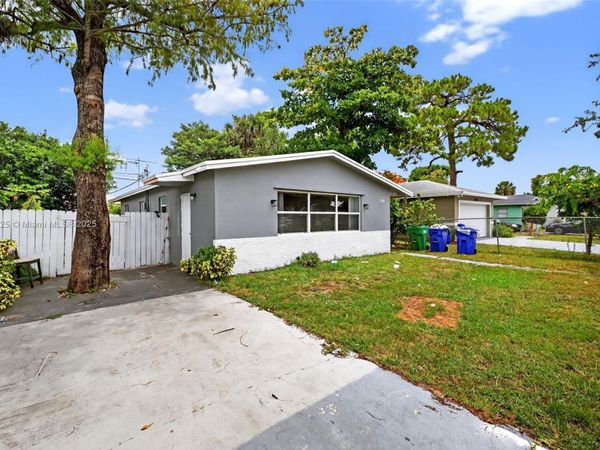 2779 NW 9th Pl , Fort Lauderdale, FL 33311
