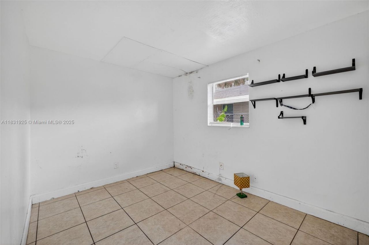 2779 NW 9th Pl, Fort Lauderdale, FL 33311 Photo