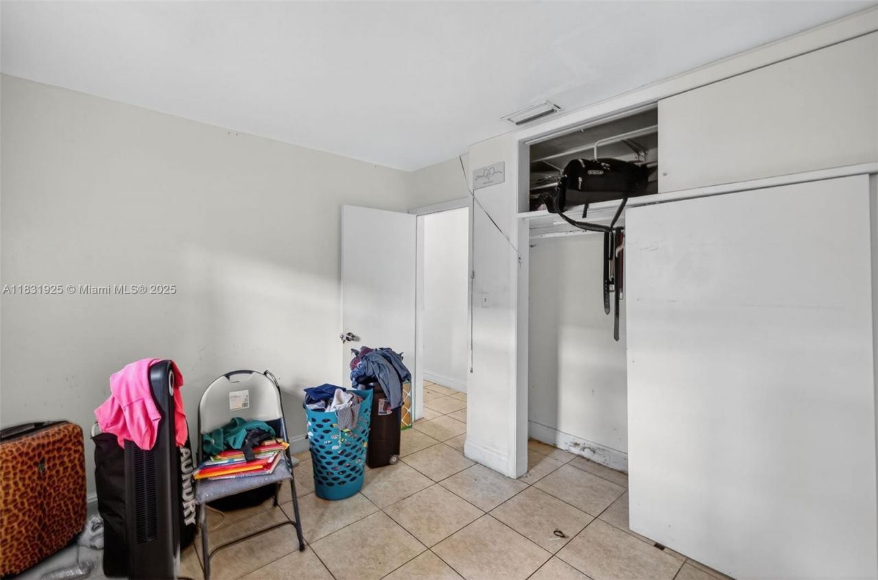 2779 NW 9th Pl, Fort Lauderdale, FL 33311 Photo