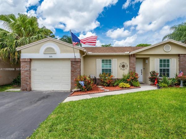 506 Radford Ter, Davie, FL 33325
