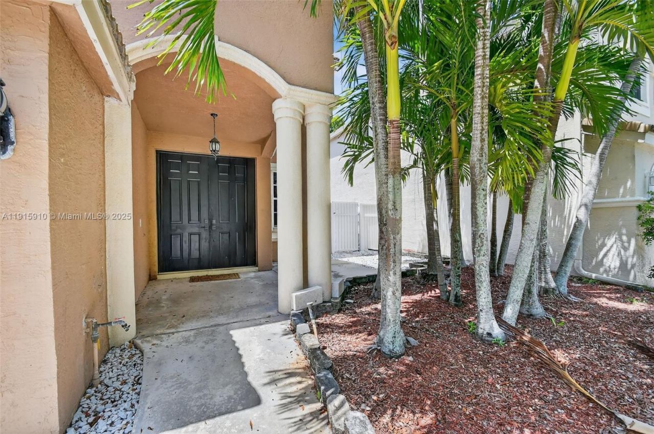 1579 Briar Oak Dr , Royal Palm Beach, FL 33411 Photo