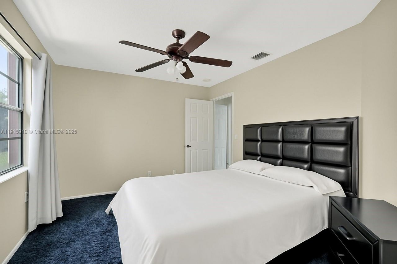 1579 Briar Oak Dr , Royal Palm Beach, FL 33411 Photo