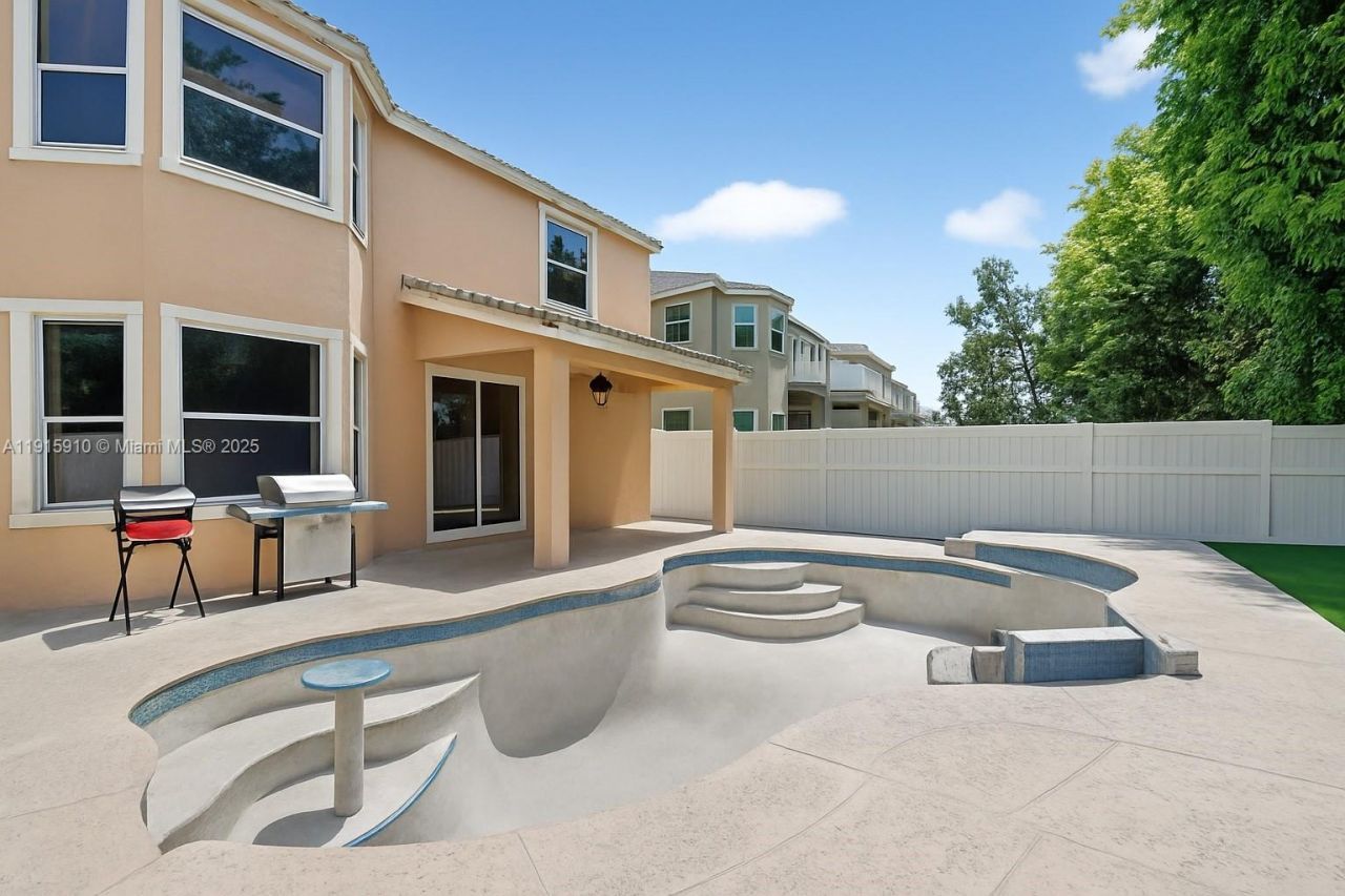 1579 Briar Oak Dr , Royal Palm Beach, FL 33411 Photo