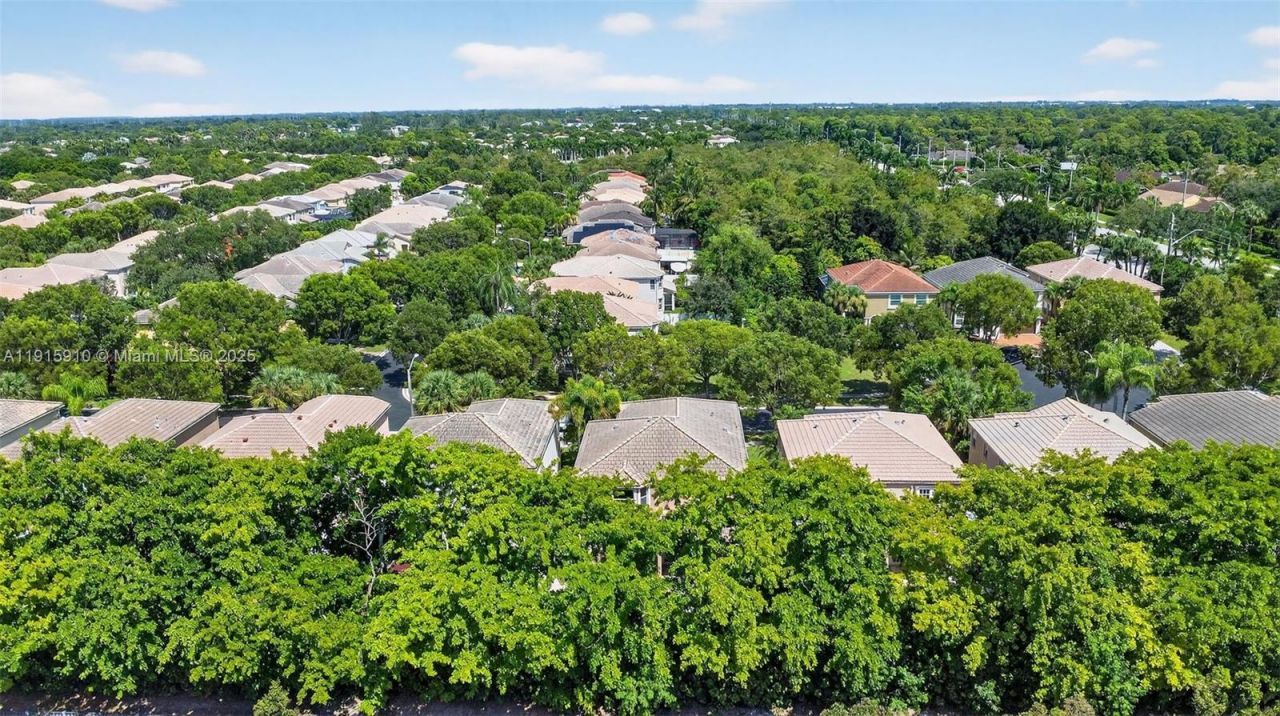 1579 Briar Oak Dr , Royal Palm Beach, FL 33411 Photo