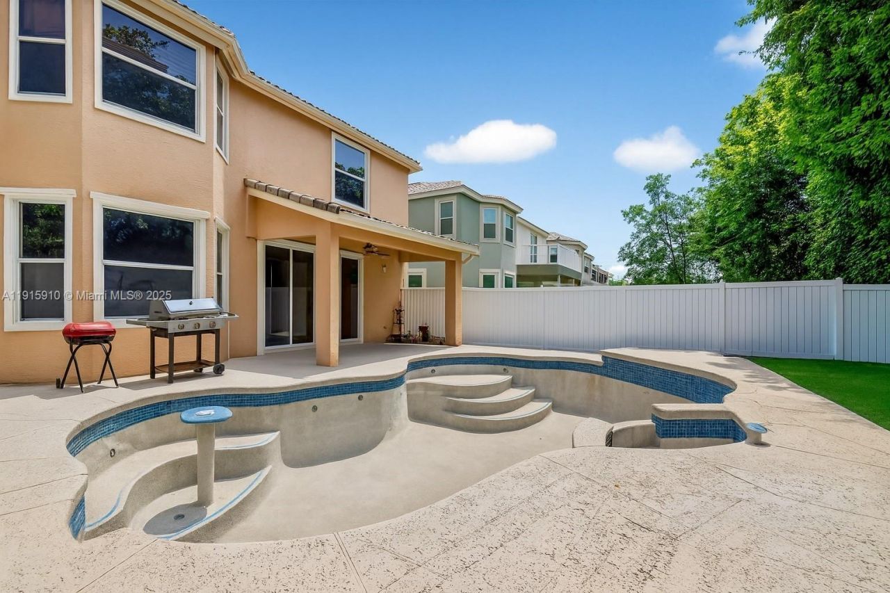 1579 Briar Oak Dr , Royal Palm Beach, FL 33411 Photo