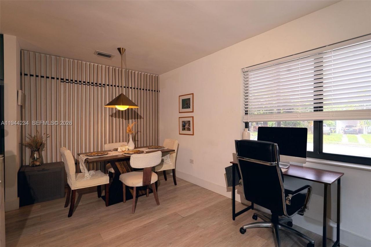 260 NW 133rd St , North Miami, FL 33168 Photo