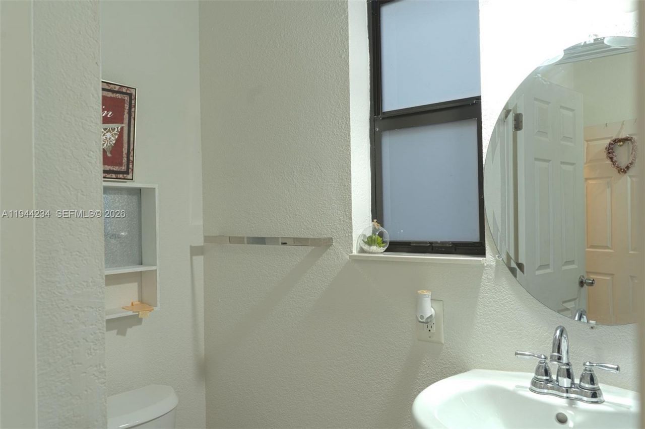 260 NW 133rd St , North Miami, FL 33168 Photo