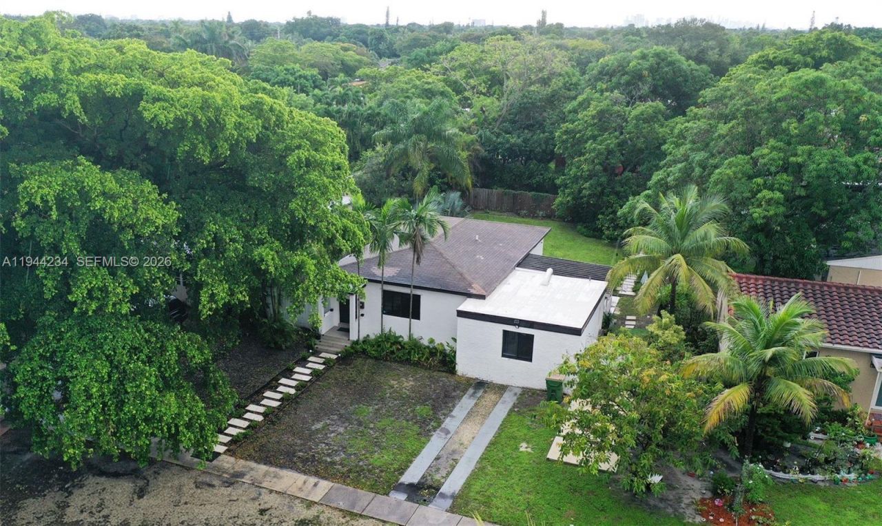 260 NW 133rd St , North Miami, FL 33168 Photo