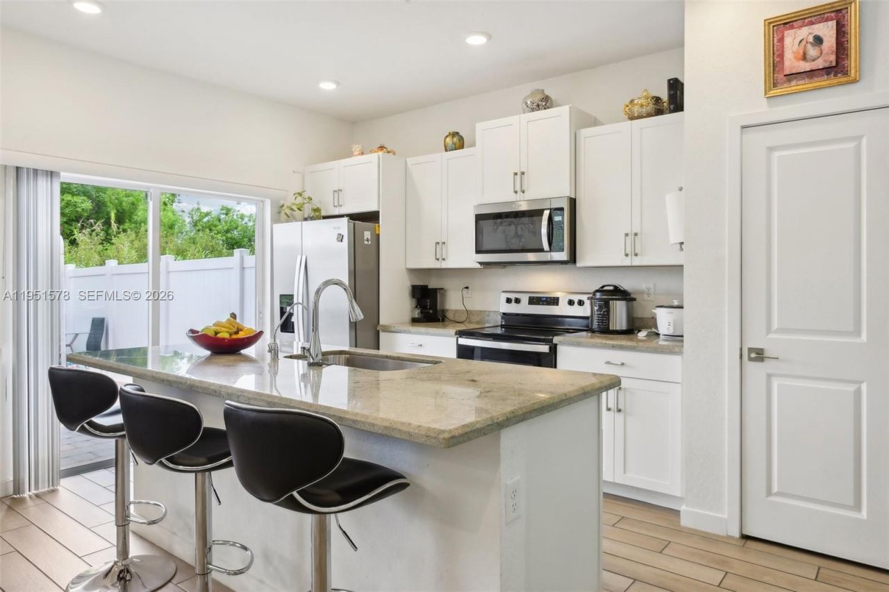 754 SE 19th St , Homestead, FL 33034 Photo