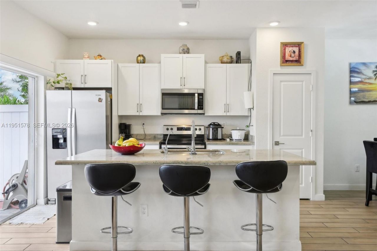 754 SE 19th St , Homestead, FL 33034 Photo