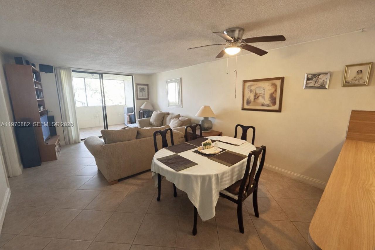 6800 Cypress Rd, Unit 207, Plantation, FL 33317 Photo