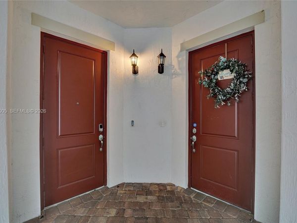 11607 SW 13th Dr, Pembroke Pines, FL 33025