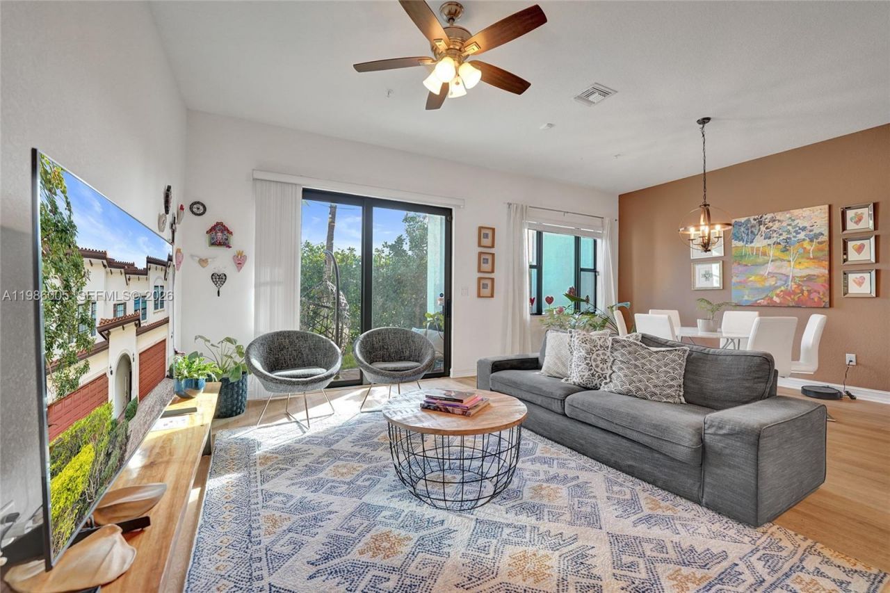 11607 SW 13th Dr, Pembroke Pines, FL 33025 Photo