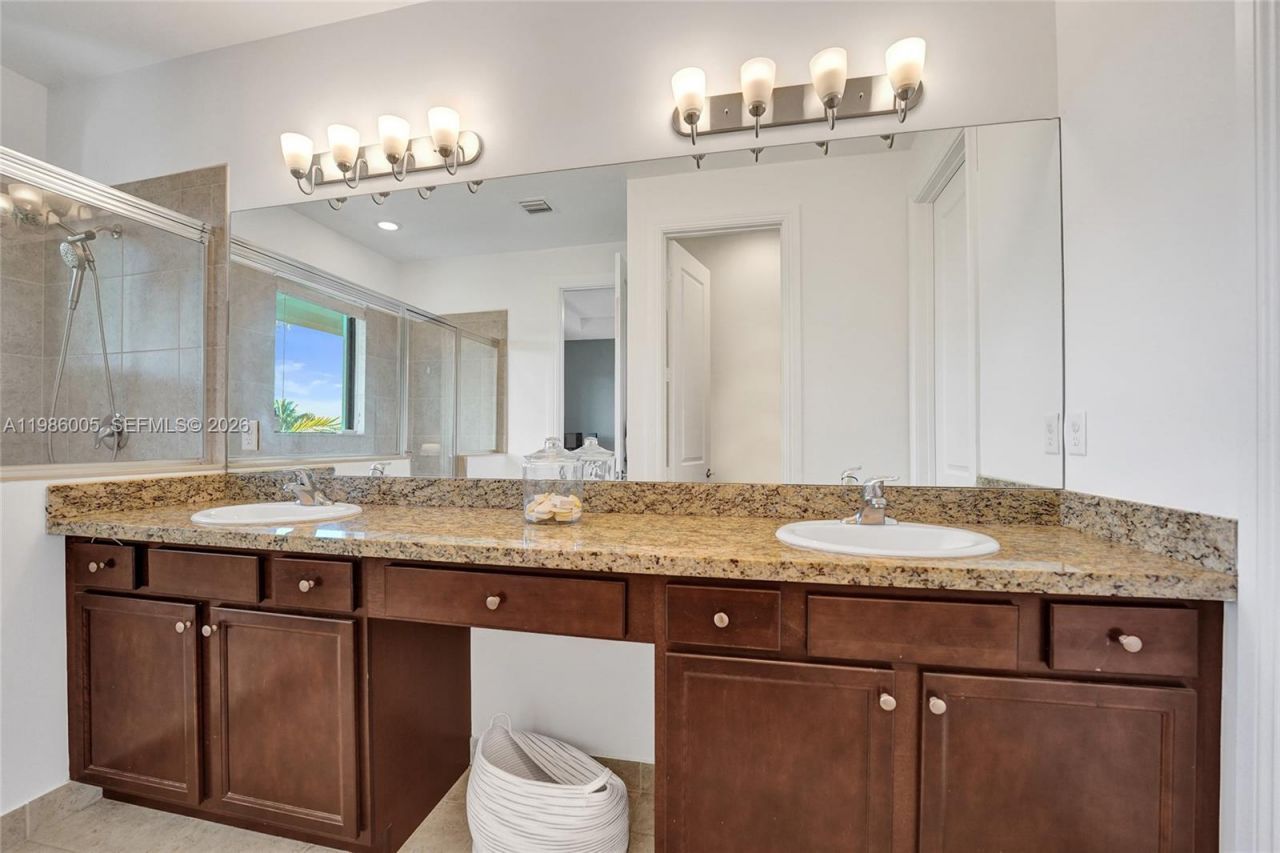 11607 SW 13th Dr, Pembroke Pines, FL 33025 Photo