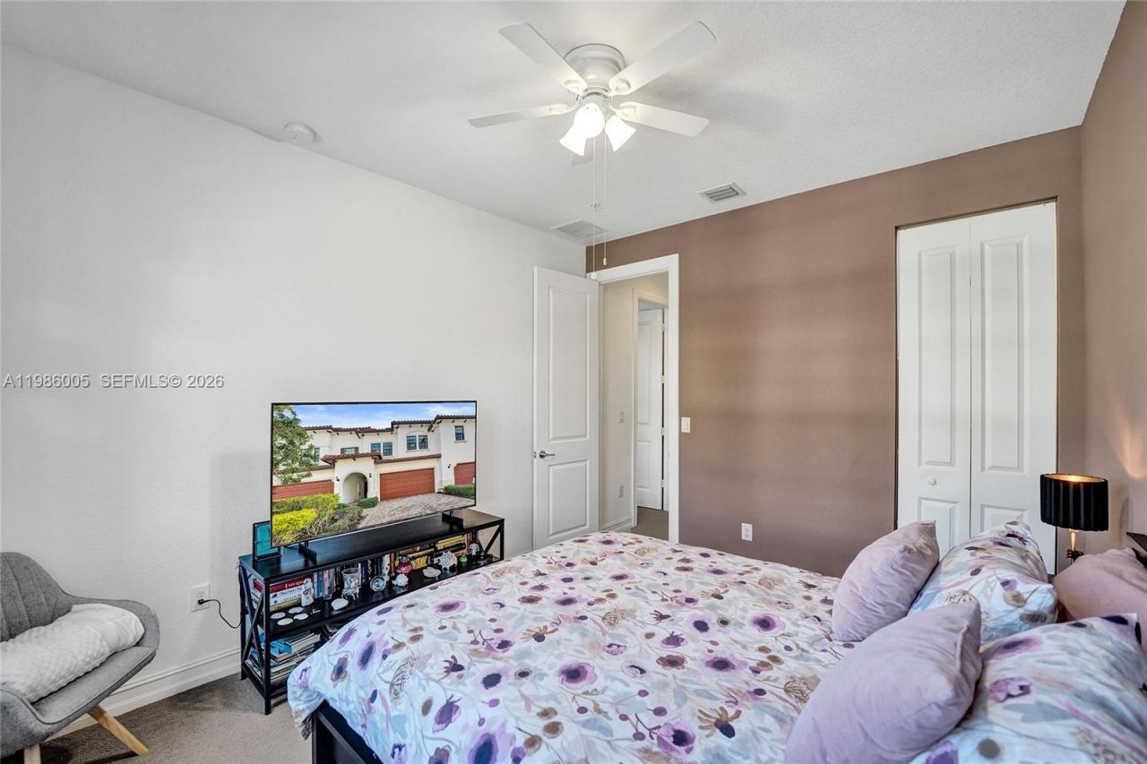 11607 SW 13th Dr, Pembroke Pines, FL 33025 Photo