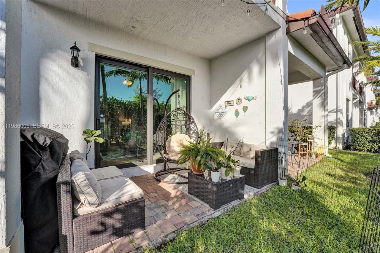 11607 SW 13th Dr, Pembroke Pines, FL 33025 Photo