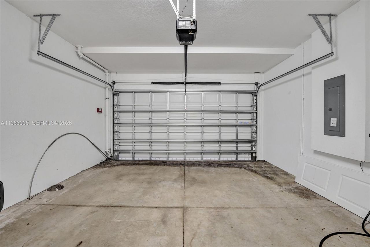 11607 SW 13th Dr, Pembroke Pines, FL 33025 Photo