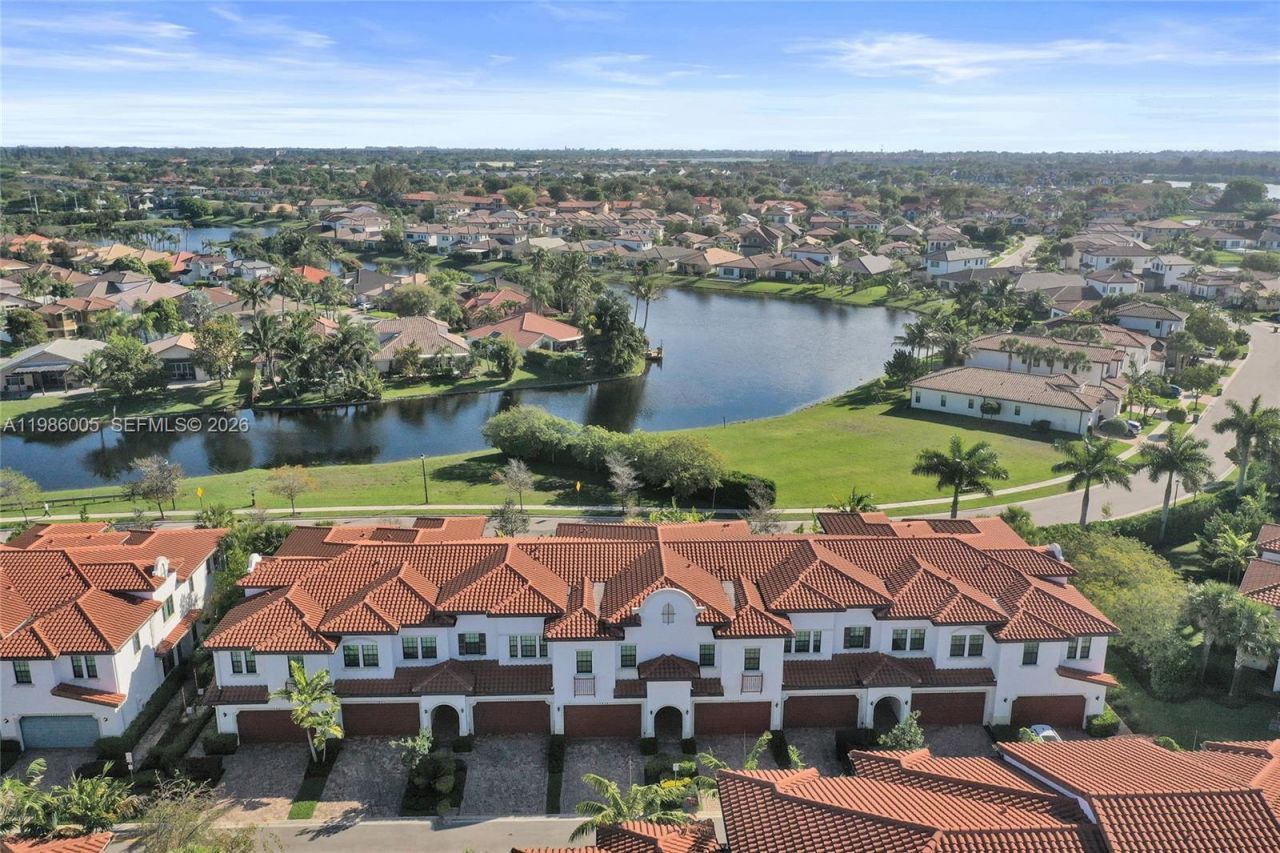 11607 SW 13th Dr, Pembroke Pines, FL 33025 Photo