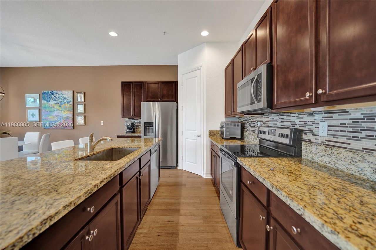 11607 SW 13th Dr, Pembroke Pines, FL 33025 Photo