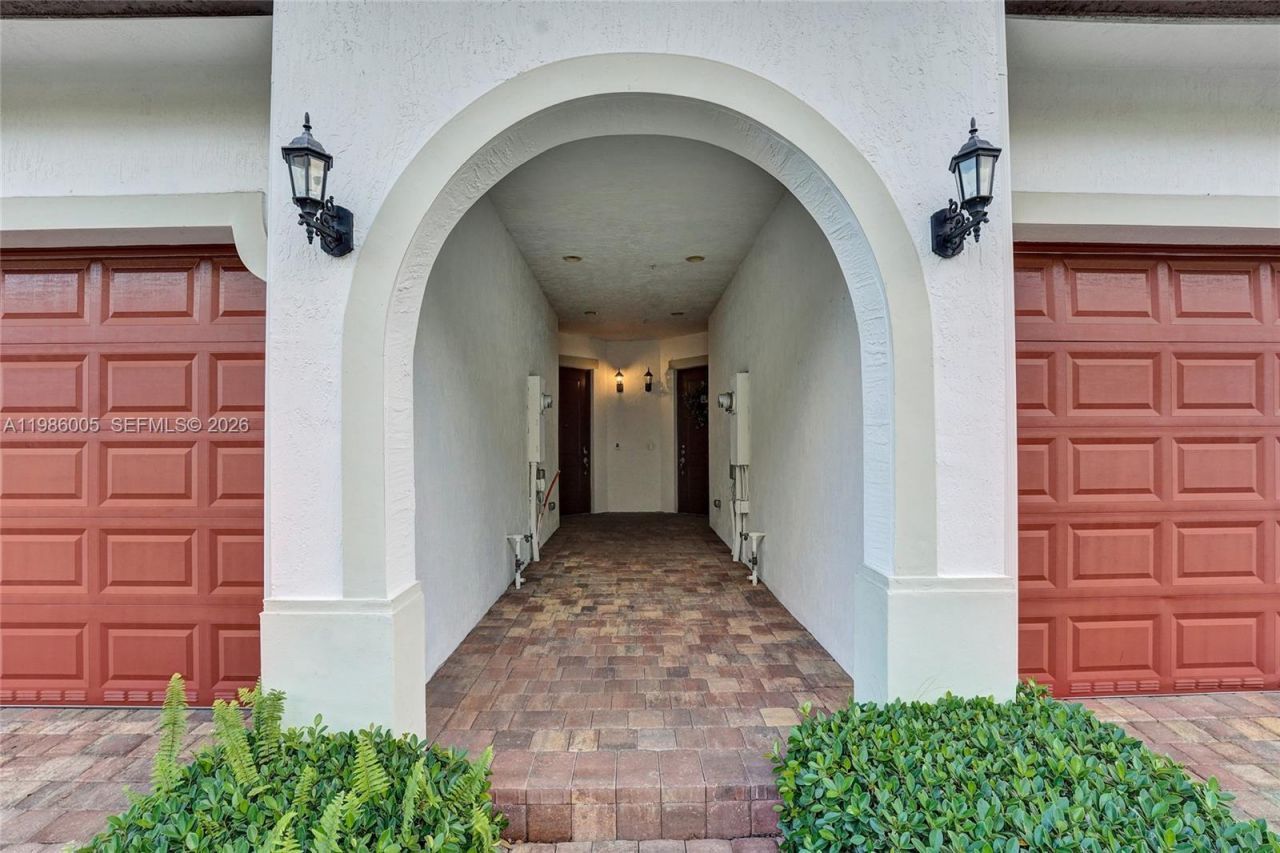 11607 SW 13th Dr, Pembroke Pines, FL 33025 Photo