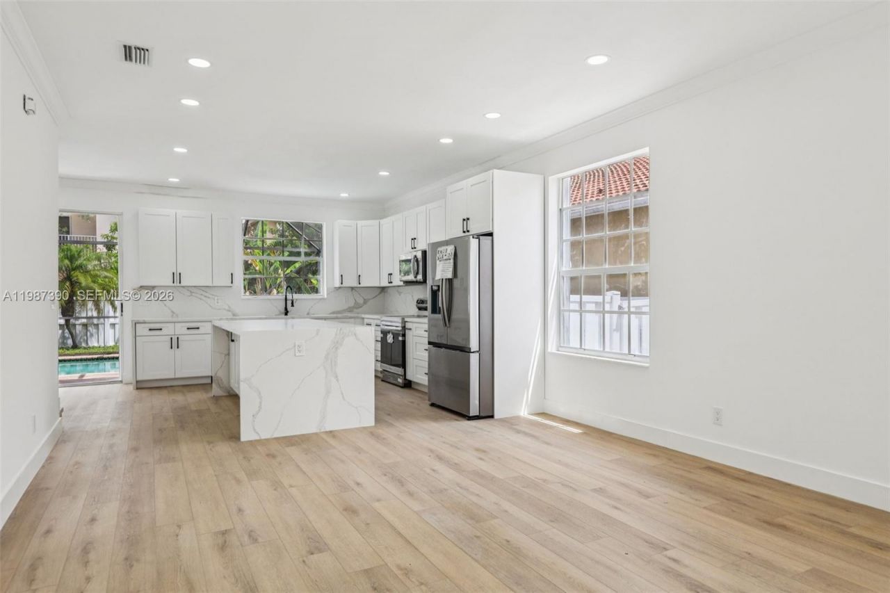 12425 NW 54th Ct, Coral Springs, FL 33076 Photo