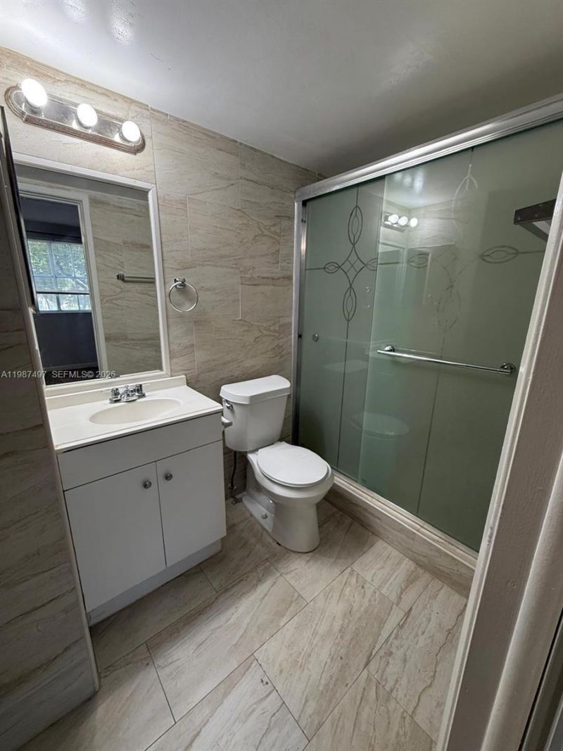 6045 NW 186th St, Unit 115, Hialeah, FL 33015 Photo