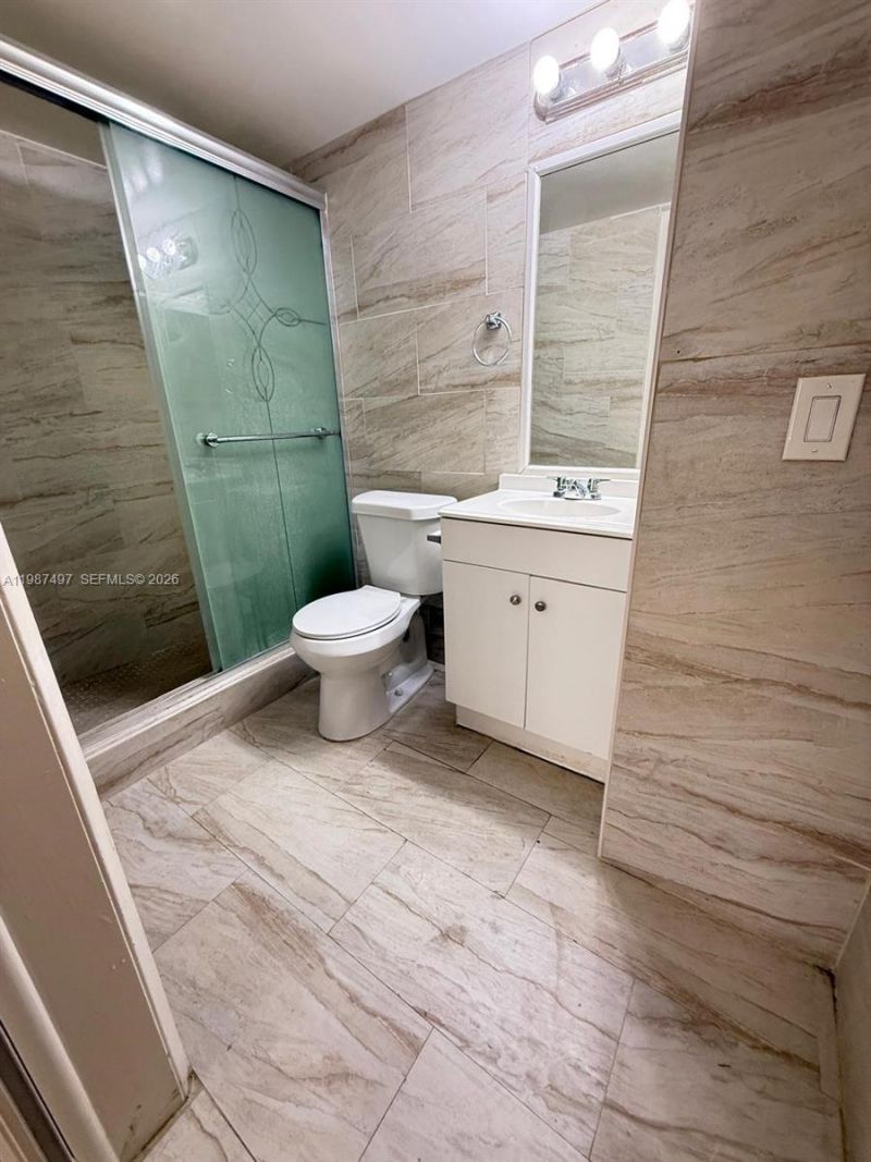 6045 NW 186th St, Unit 115, Hialeah, FL 33015 Photo