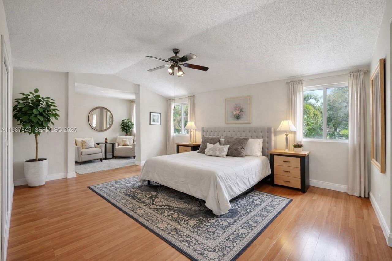 484 Cambridge Dr , Weston, FL 33326 Photo