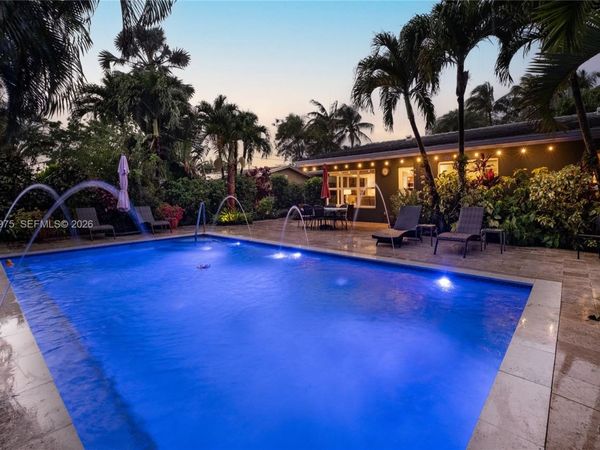 632 NW 28th Ct, Wilton Manors, FL 33311