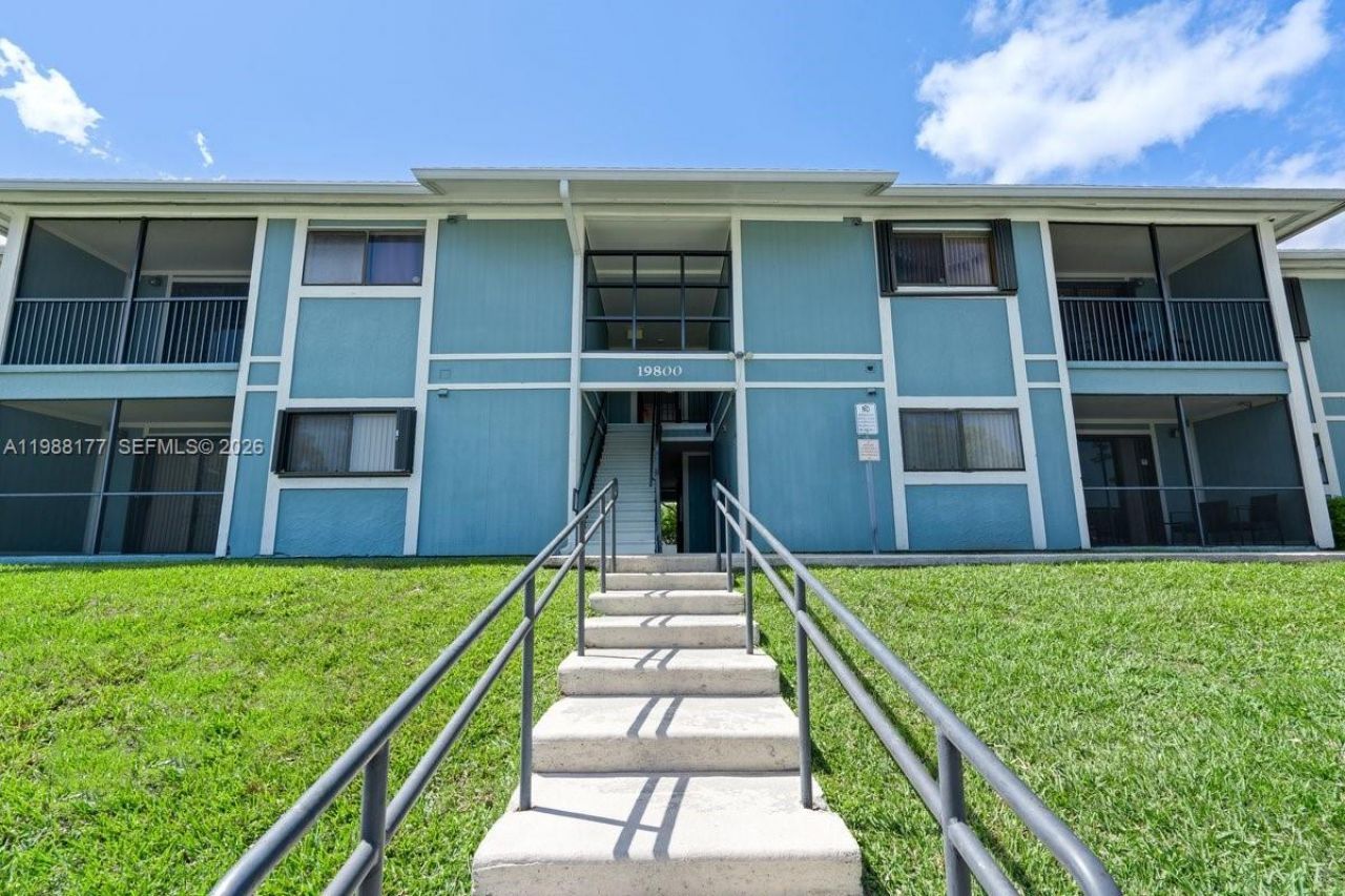 19800 SW 103rd Ct, Unit 106, Cutler Bay, FL 33157 Photo